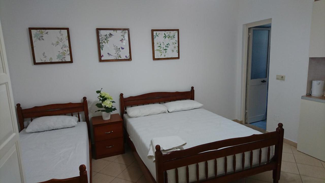 Kulla E Vekut Durres Exterior photo